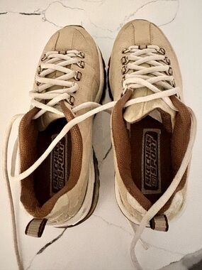 Skechers hiking low cut boots